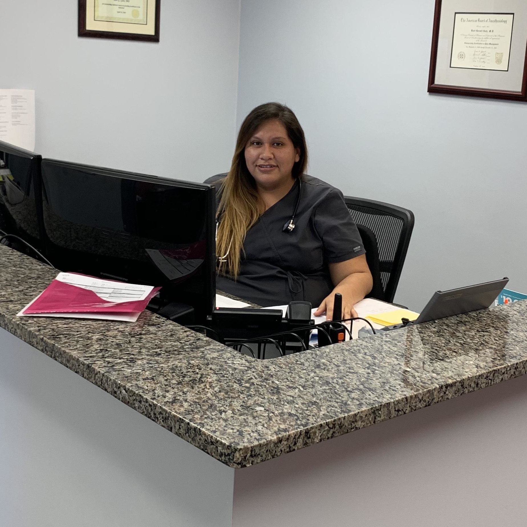 Receptionist 1 Receptionist 1